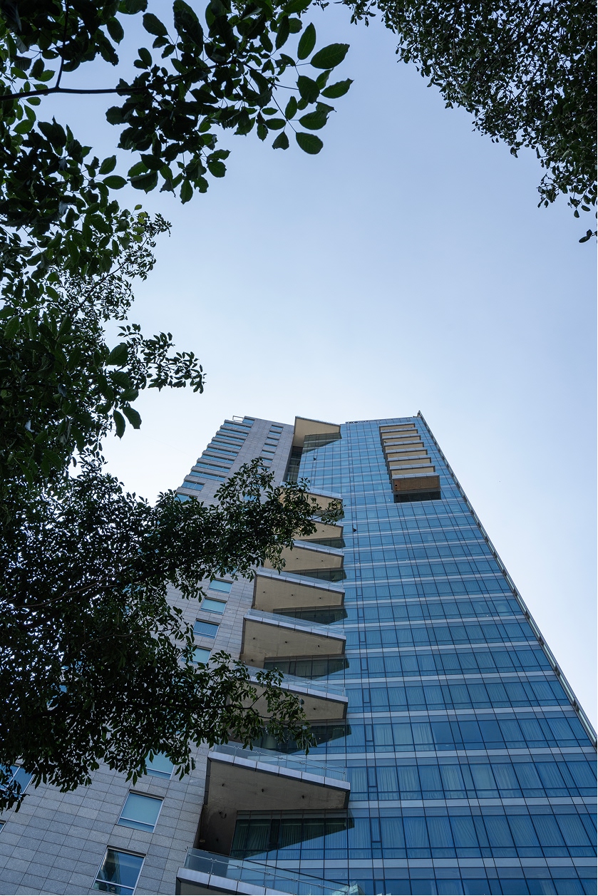 Four Seasons Private Residences at Embassy ONE, Mekhri Circle / Bellary Road, North Bangalore.