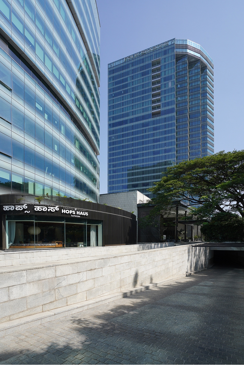 Four Seasons Private Residences at Embassy ONE, Mekhri Circle / Bellary Road, North Bangalore.